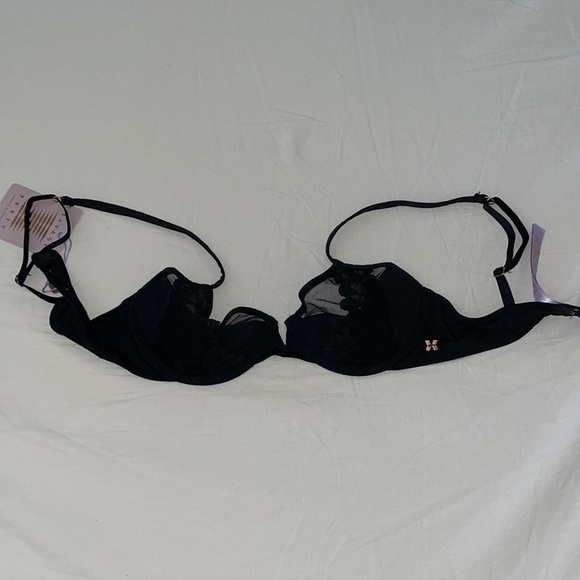 Brand new half lace bra Savage Fenty - Picture 1 of 1
